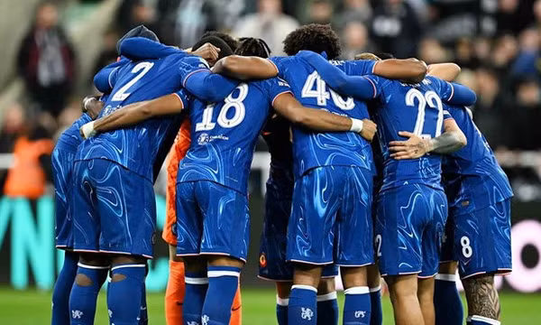 Hành trang của Chelsea đem đến Old Trafford có gì?