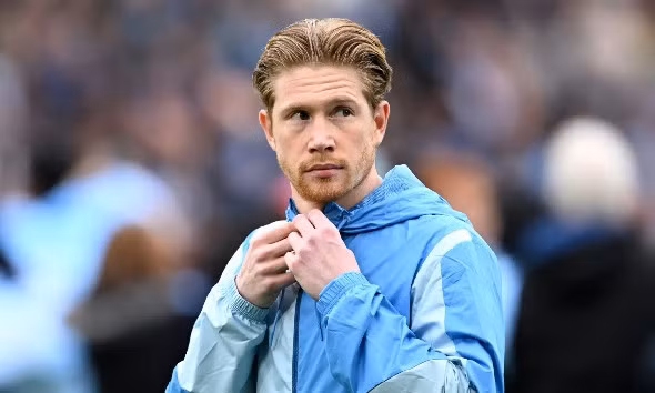 Pep đón liền 4 cú hích trước đại chiến Tottenham