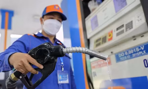 Giá xăng dầu dự báo tăng trong kỳ điều hành ngày mai 28/11/2024