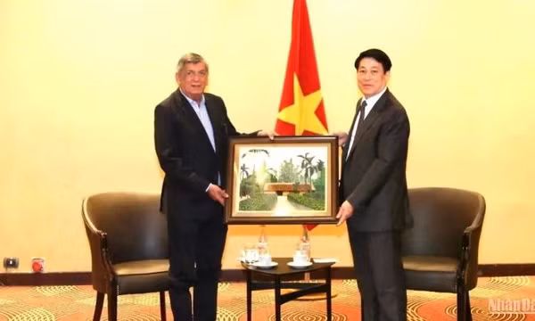 Chủ tịch Đảng Cộng sản Chile: Việt Nam luôn là hình mẫu cho các nước, trong đó có Chile