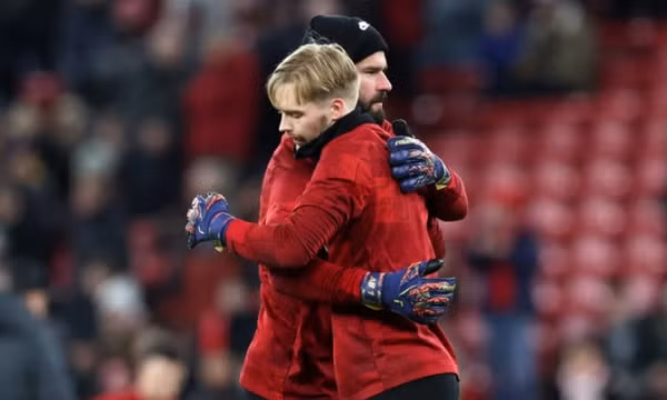 Liverpool gây sốc, sẵn sàng bán đứt Alisson Becker