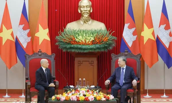 Tổng Bí thư Tô Lâm hội kiến với Quốc vương Campuchia Norodom Sihamoni
