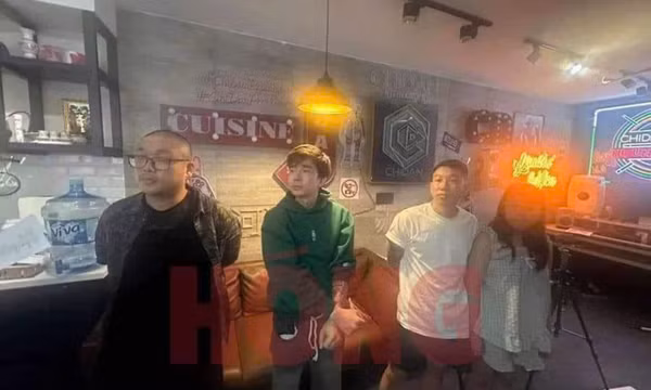 Công an giữ ca sĩ Chi Dân vì liên quan đến ma túy