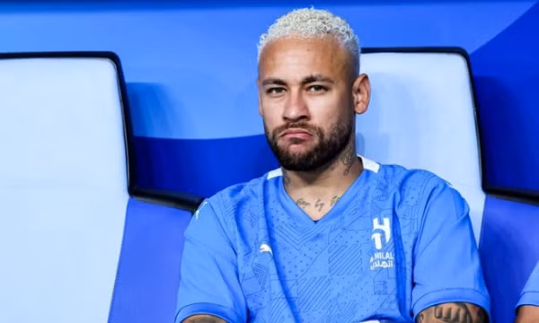Neymar chi 200 triệu euro mua CLB cũ Santos