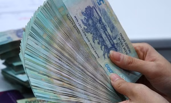 Lãi suất huy động liên tục tăng, gửi tiền ngân hàng nào cao nhất?