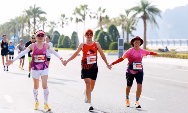 Thỏa mãn đam mê, gắn kết cộng đồng ở các giải marathon