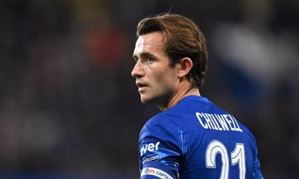 Ben Chilwell sẵn sàng giảm lương để rời Chelsea trong tháng 1