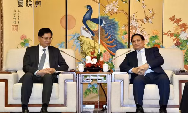 Mở rộng hơn nữa quy mô, nâng cao chất lượng hợp tác thương mại, đầu tư giữa Việt Nam với Quảng Tây