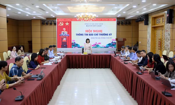 Tập trung tuyên truyền về Kỳ họp thứ 23, HĐND tỉnh khóa XIV và kết quả phát triển KT-XH năm 2024, nhiệm vụ năm 2025