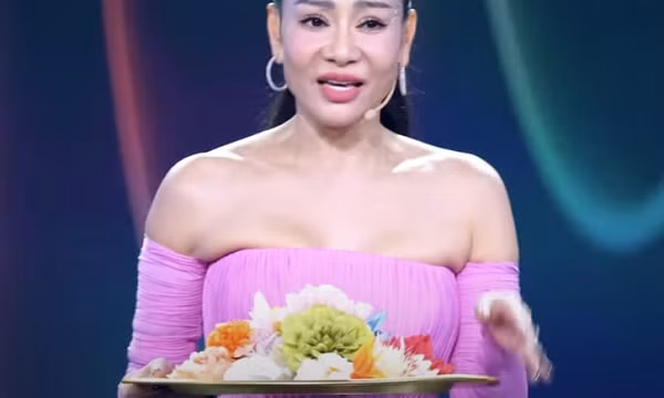 Thu Minh giải thích khi bị chỉ trích hỗn với Thanh Lam
