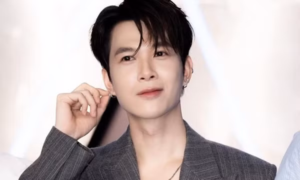 Anh Tú Atus có phải người "lãi" nhất sau Anh trai say hi?