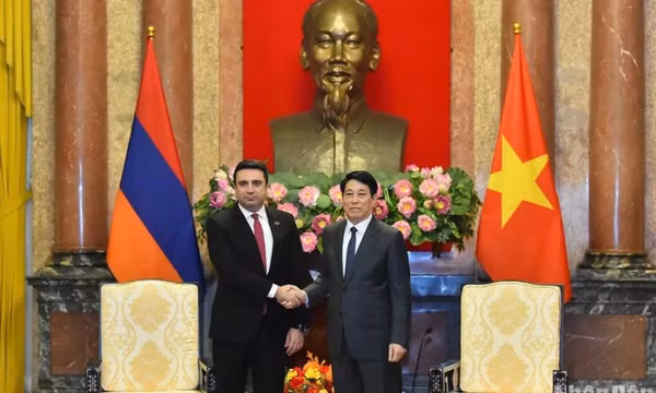 Chủ tịch nước Lương Cường tiếp Chủ tịch Quốc hội Armenia Alen Simonyan