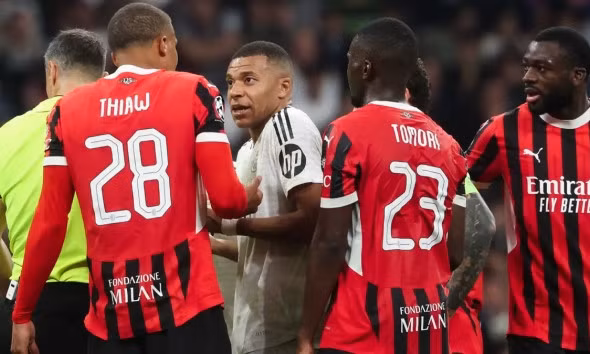Ancelotti thừa nhận Real gặp khó khăn, bác bỏ tin đồn về Mbappe