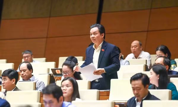 Đại biểu Quốc hội đề nghị xây dựng bảng lương riêng cho nhà giáo
