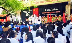 Các địa phương tưng bừng khai giảng năm học mới