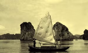 Triển lãm ảnh Hạ Long xưa