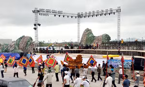 Sân khấu chính và khán đài 10 nghìn chỗ ngồi sẵn sàng cho Carnaval 2014