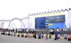Tích cực tập luyện chuẩn bị cho Carnaval Hạ Long 2015