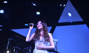 Liveshow ca nhạc của Hồ Quỳnh Hương tại Hạ Long by night