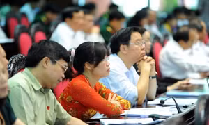 Chất vấn bộ trưởng: Ai nên ngồi "ghế nóng"?