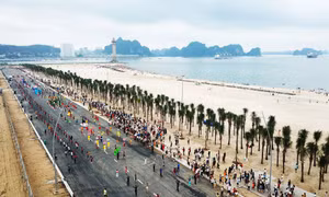 "Rực rỡ Hạ Long 2019" ở Khu du lịch Bãi Cháy