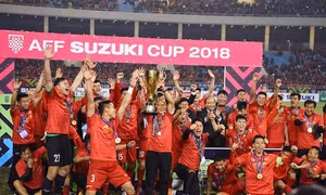Bão giảm giá, khuyến mại mừng Tuyển Việt Nam vô địch AFF Cup