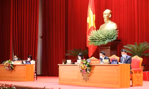 Chiều 7/12, HĐND tỉnh chia các tổ thảo luận