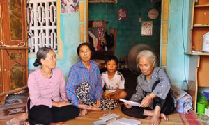 Hoàn cảnh khó khăn của bà Huyên