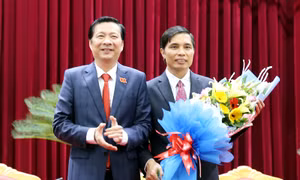 Đồng chí Vũ Văn Diện được bầu giữ chức vụ Phó Chủ tịch UBND tỉnh