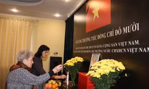 Lễ viếng và mở sổ tang nguyên Tổng Bí thư Đỗ Mười tại nhiều nước