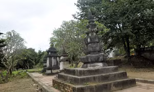 Khó về nhiều mặt