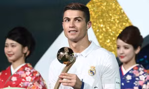 Đưa Real lên "đỉnh", Ronaldo lập liền 2 kỷ lục
