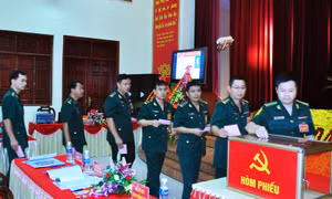 Thảo luận và bầu BCH Đảng bộ BĐBP tỉnh nhiệm kỳ 2015-2020