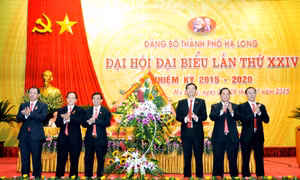 Đại hội đại biểu Đảng bộ TP Hạ Long: Nghe và tiếp thu chỉ đạo của đồng chí Bí thư Tỉnh ủy