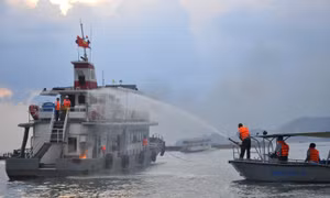 BQL Vịnh Hạ Long diễn tập phòng cháy chữa cháy và cứu hộ cứu nạn