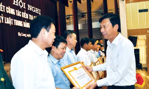 Đổi mới công tác kiểm tra, giám sát để bảo đảm cho tổ chức Ðảng thật sự trong sạch, vững mạnh