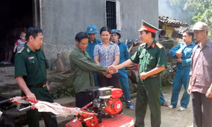 Âm áp tình quân dân