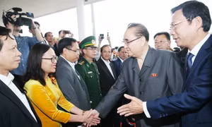 Một số hình ảnh về chuyến tham quan Vịnh Hạ Long của Đoàn đại biểu cấp cao Đảng Lao động Triều Tiên