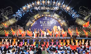 Rực rỡ Hạ Long 2017