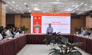 Hội nghị thông tin báo chí thường kỳ