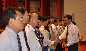 Đồng chí Phạm Văn Điệt được cử giữ chức Chủ tịch Ủy ban MTTQ tỉnh nhiệm kỳ 2014-2019