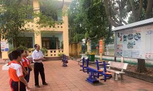 Sớm đưa giáo dục ATGT vào giảng dạy chính khoá