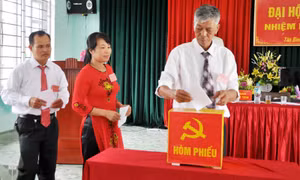 Bài 1: Ý Đảng là lòng dân