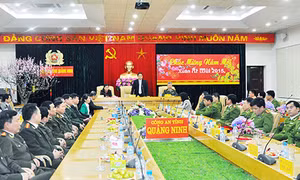 Bí thư Tỉnh ủy Phạm Minh Chính thăm, chúc tết tại TP Hạ Long
