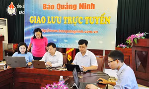 Giao lưu trực tuyến tư vấn về tiêm phòng vắc xin Quinvaxem 5 trong 1