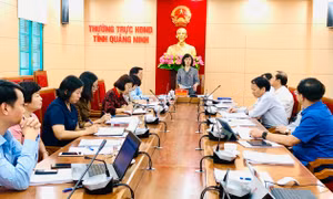 Đoàn giám sát Thường trực HĐND tỉnh làm việc với UBND tỉnh về thực hiện kế hoạch đầu tư công trung hạn 2016 - 2020