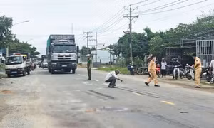 Một người bị xe cán đứt lìa tay sau va chạm giao thông