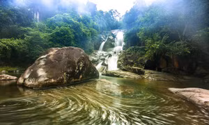 Thác Khe Vằn