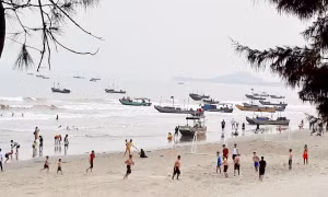 Hơn 174.000 lượt khách du lịch đến Quảng Ninh trong ngày 28/4