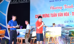 Bán đấu giá ảnh nghệ thuật tại Cô Tô